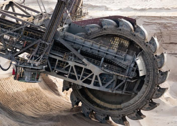 A Hybrid Bearing Approach Proves Itself in Heavy Mining Equipment