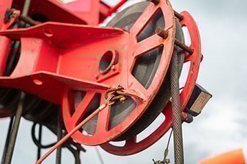 wire rope sling and sheave wheel main hook on construction crane